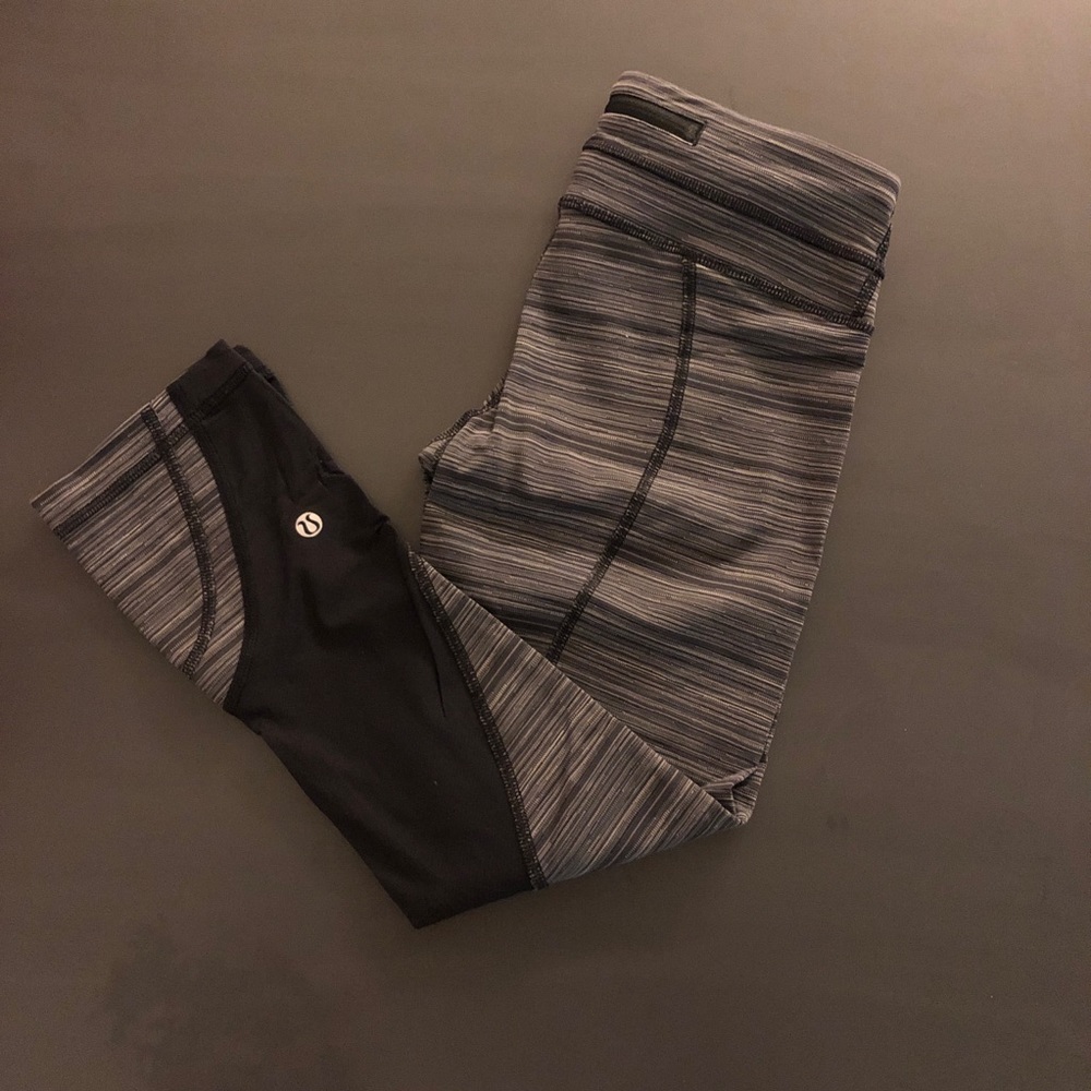 Lululemon crop leggings - size 4